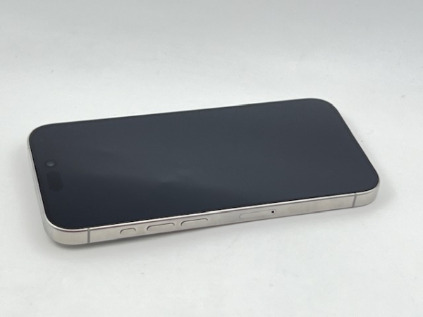 Refurbished iPhone 15 Pro titan weiß